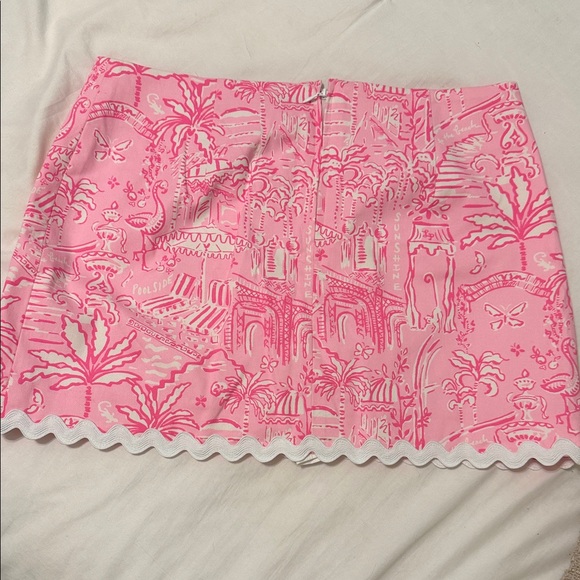 Lilly Pulitzer Hot Pink Scenic Print Mini Skort with White Scallop Trim - Picture 3 of 4